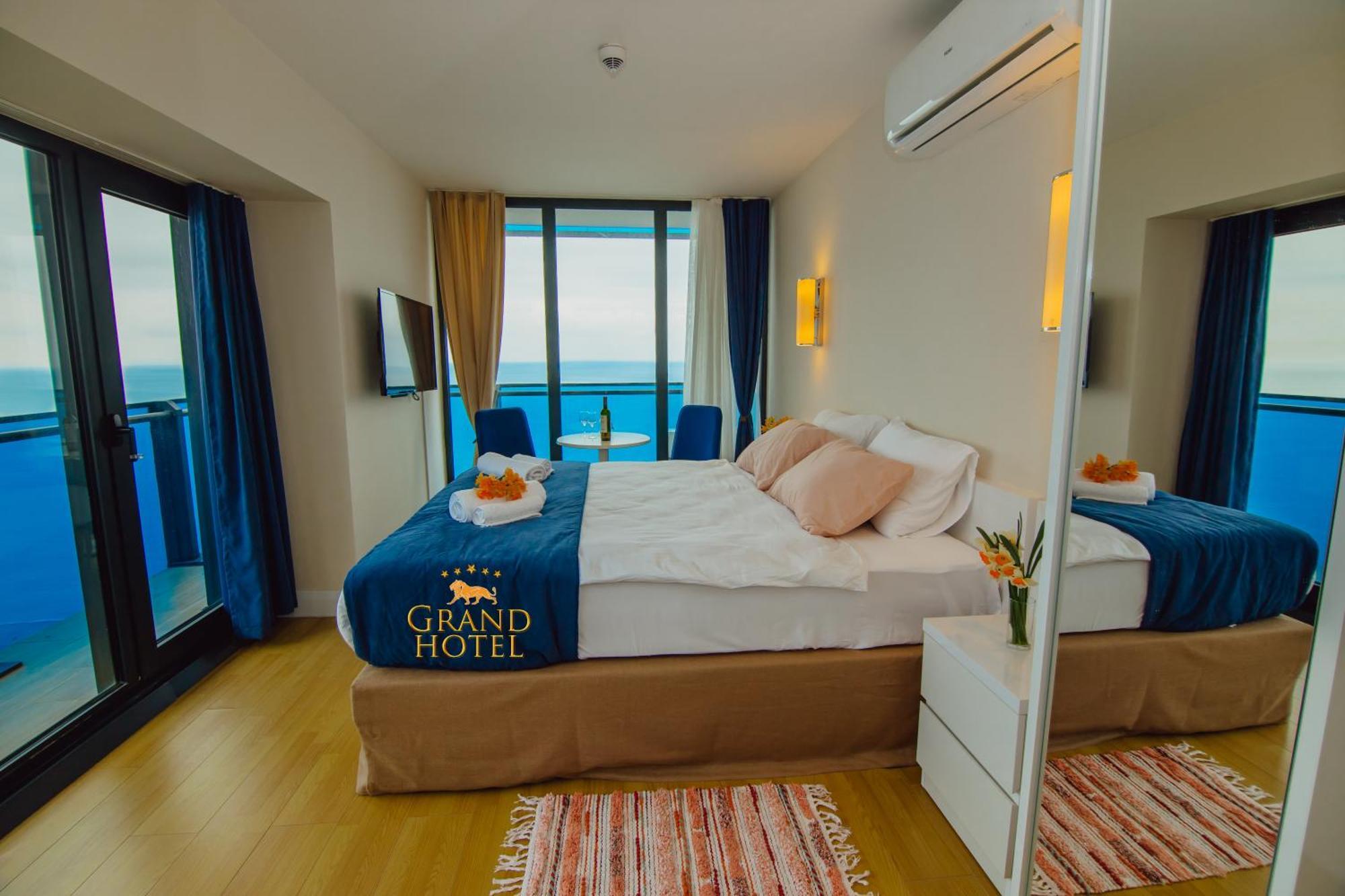 Grand Hotel ☆ Orbi City Batumi Kültér fotó