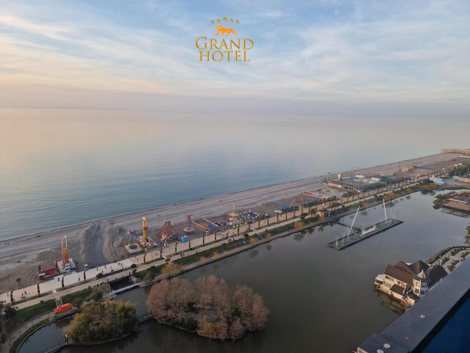 Grand Hotel ☆ Orbi City Batumi Kültér fotó